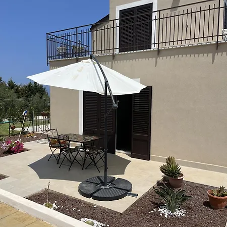 Villa Ale *